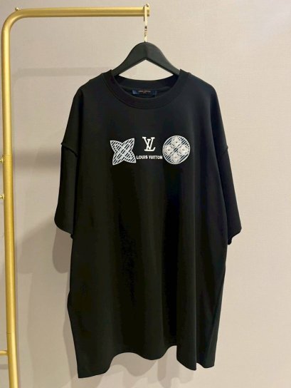 เสื้อแขนสั้น