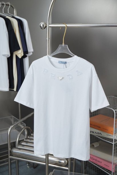 เสื้อแขนสั้น