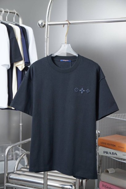 เสื้อแขนสั้น