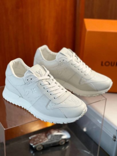 รองเท้า