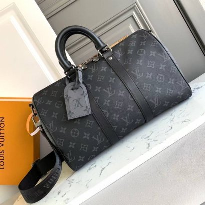 กระเป๋าพร้อมส่ง