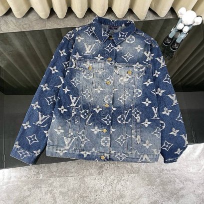 เสื้อแขนยาว