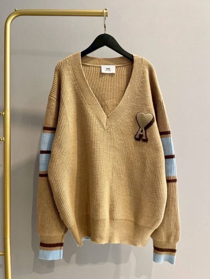 เสื้อแขนยาว