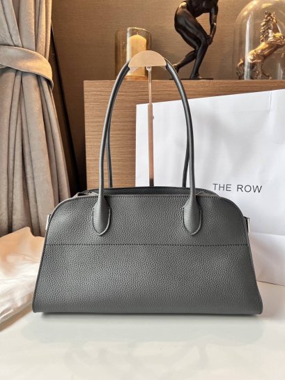 กระเป๋าพร้อมส่ง