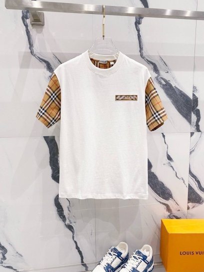 เสื้อแขนสั้น