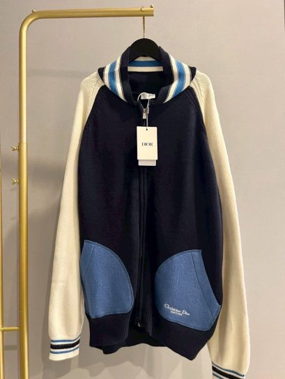 เสื้อแขนยาว