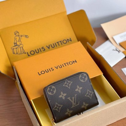 กระเป๋าพร้อมส่ง