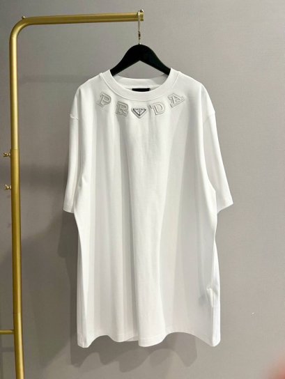 เสื้อแขนสั้น