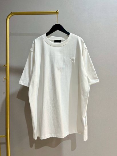 เสื้อแขนสั้น