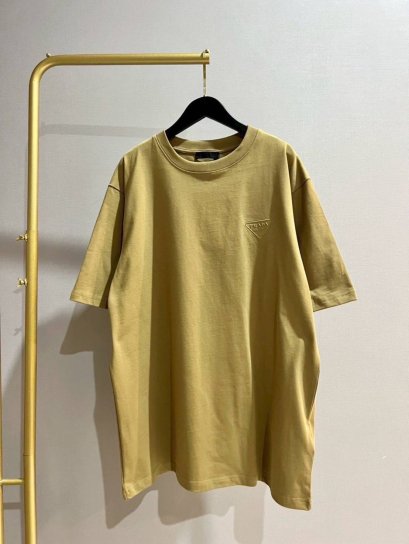 เสื้อแขนสั้น