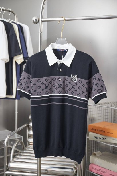 เสื้อแขนสั้น