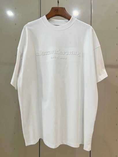 เสื้อแขนสั้น