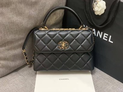 กระเป๋าพร้อมส่ง