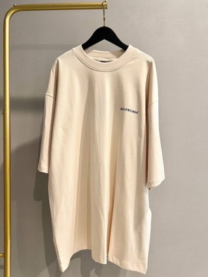 เสื้อแขนสั้น