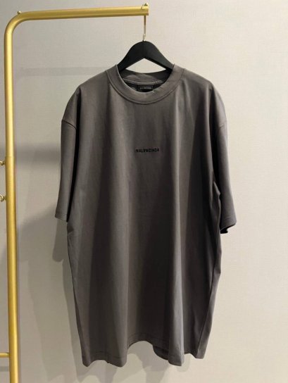 เสื้อแขนสั้น