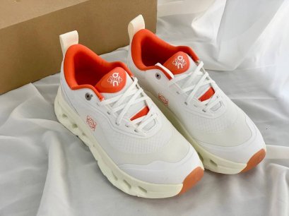 รองเท้า