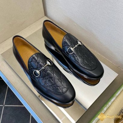 รองเท้า