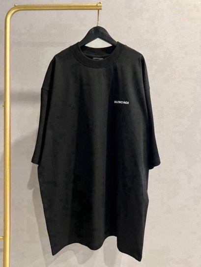 เสื้อแขนสั้น