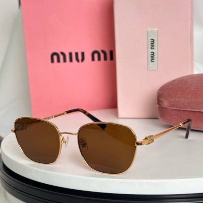 แว่นตากันแดด