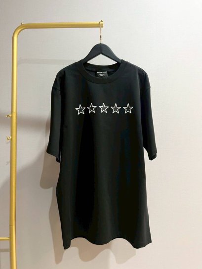 เสื้อแขนสั้น