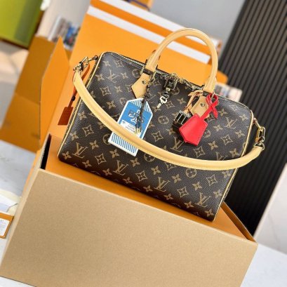 กระเป๋าพร้อมส่ง