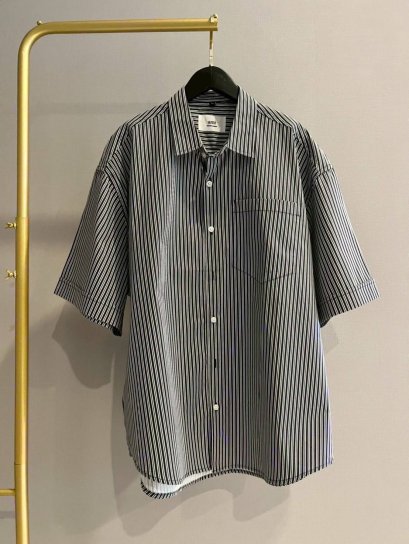 เสื้อแขนสั้น