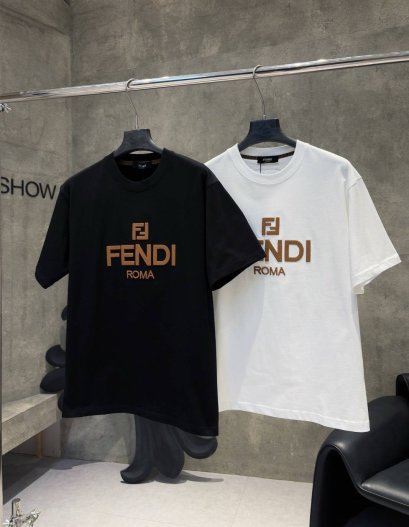 เสื้อแขนสั้น