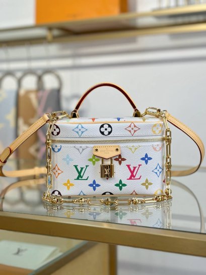กระเป๋าพร้อมส่ง