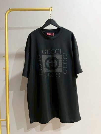 เสื้อแขนสั้น