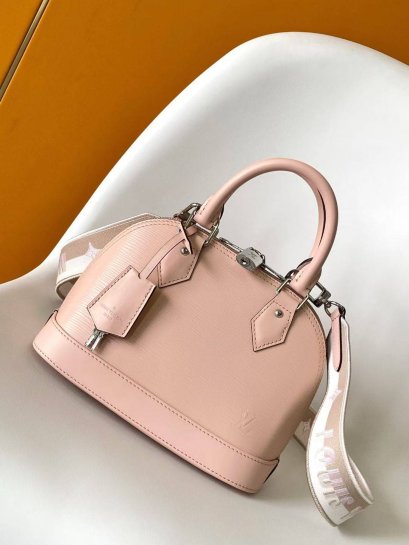 กระเป๋าพร้อมส่ง