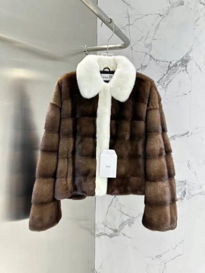 เสื้อขนเฟอร์แท้