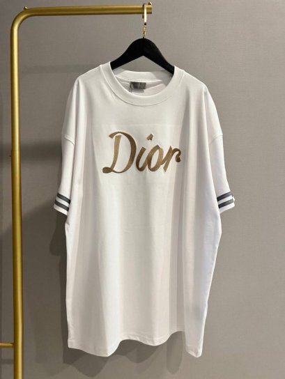 เสื้อแขนสั้น