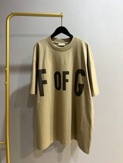 เสื้อแขนสั้น