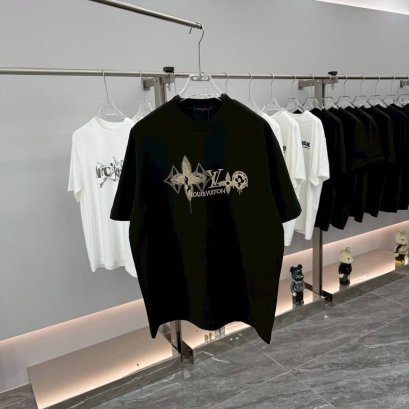 เสื้อแขนสั้น