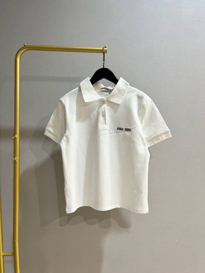 เสื้อแขนสั้น