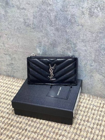 กระเป๋าพร้อมส่ง