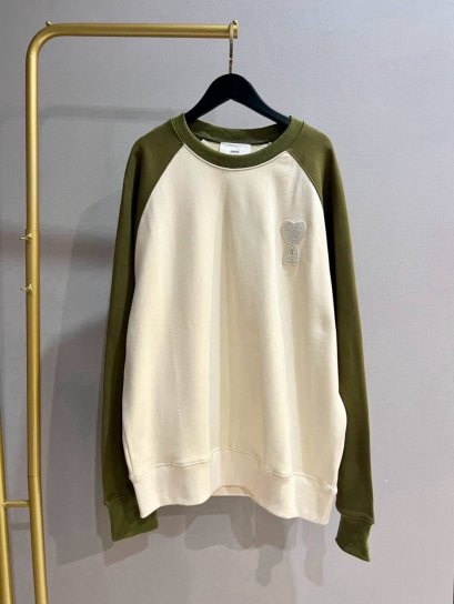 เสื้อแขนยาว