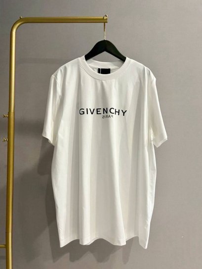 เสื้อแขนสั้น