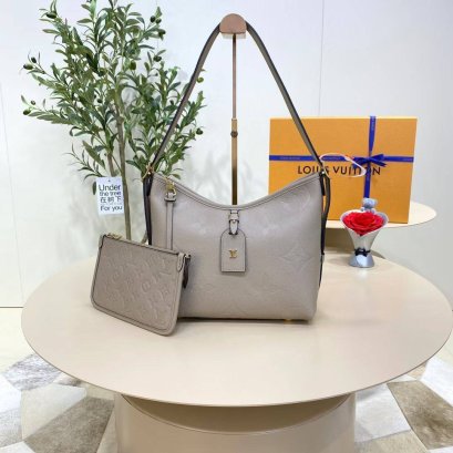 กระเป๋าพร้อมส่ง