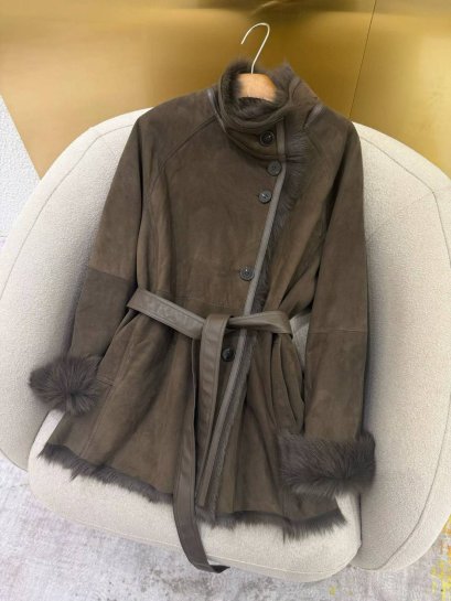 เสื้อขนเฟอร์แท้