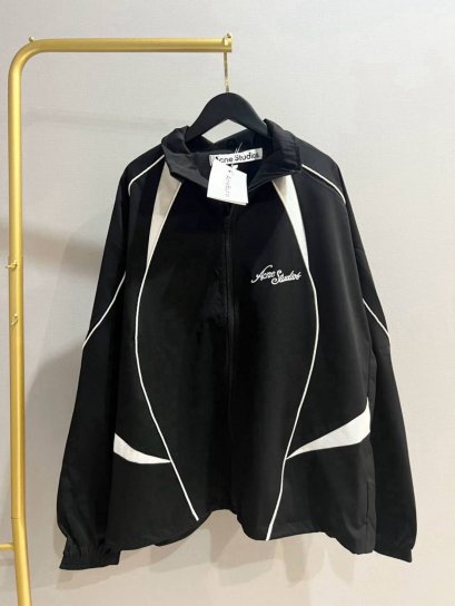 เสื้อแขนยาว