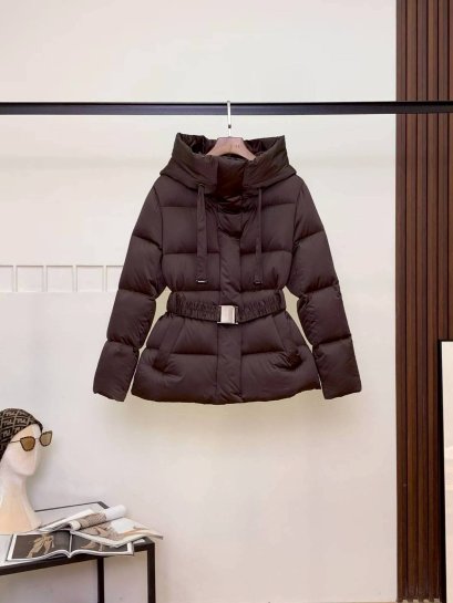 เสื้อผ้า พรีออเดอร์