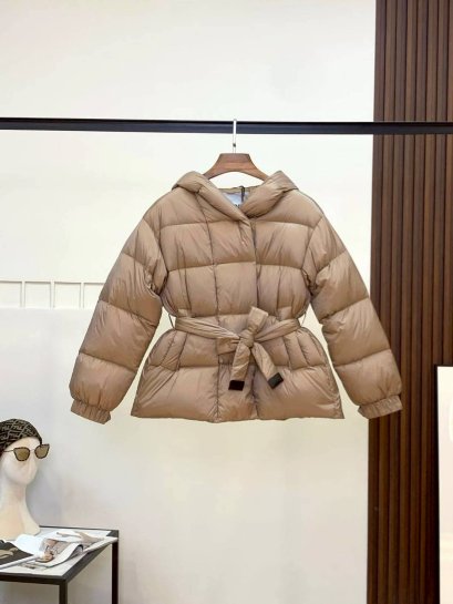 เสื้อผ้า พรีออเดอร์