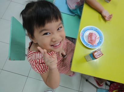 กิจกรรมเพื่อสังคมของบริษัท 0008 เลี้ยงอาหารเด็กกำพร้า เด็กอ่อนพญาไท วันที่ 17-2-54