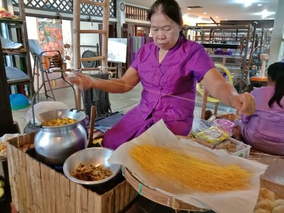 Completed Thai silk Class Experience