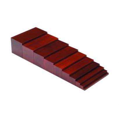 บันไดสีน้ำตาล (หรือสีที่คณะกรรมการพิจารณาแล้วว่าเหมาะสม)