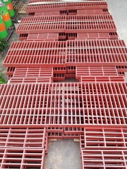 บริการงานเชื่อมโรบอท