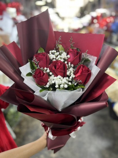 ดอกกุหลาบ 5 ดอก