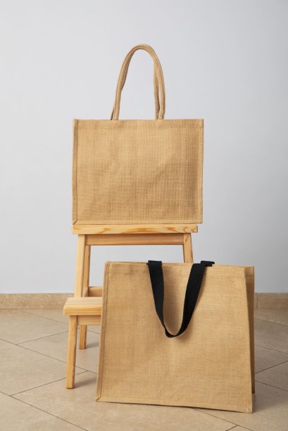 2025 แล้ว! จะให้ของขวัญลูกค้าทั้งที ทำไมยังใช้ถุงพลาสติก?