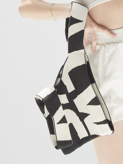 # 3 VACAY TOTE (BLACK)